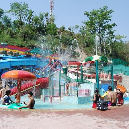 Joyland Waterpark And Resort Dehradun Dış mekan fotoğraf